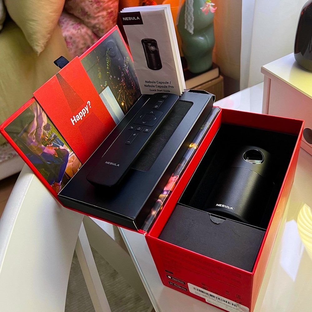 Nebula Capsule Projector